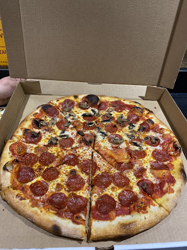 Photo of Real Canadian Pizza & Donair | Halal Pizza | Halal Wraps | Halal Wings | Platters - 702 Broadway Ave, Saskatoon, SK S7N 1B4